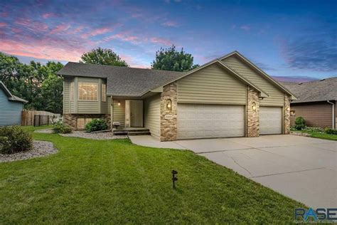 homes for sale sioux falls 57106|More.